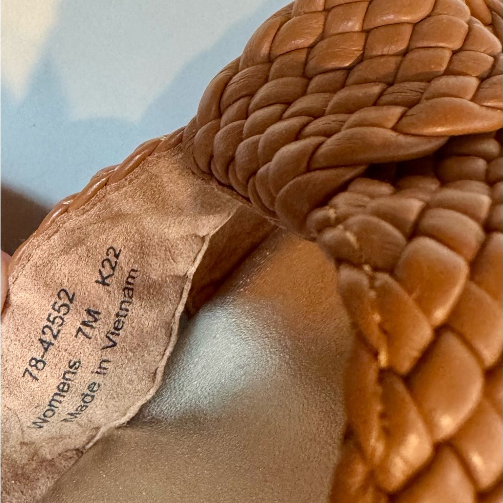 Johnston & Murphy - Braided Tan Sandals